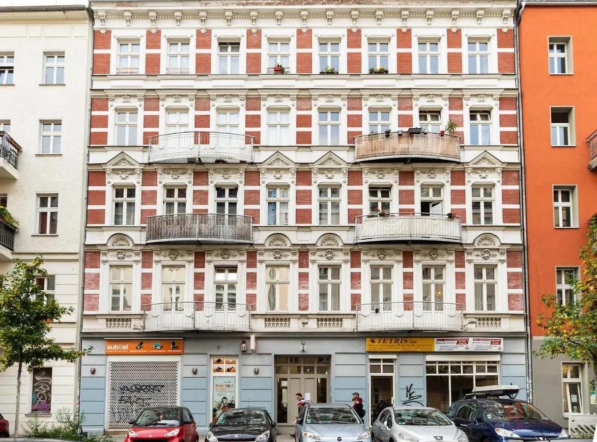 베를린 2Br 2Bthrms High Ceilings Brick Walls Style Apartm 아파트 독일
